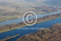 Survol de la seine en paramoteur à Mantes-la-Jolie 78 Survol de la seine en paramoteur à Mantes-la-Jolie 78
